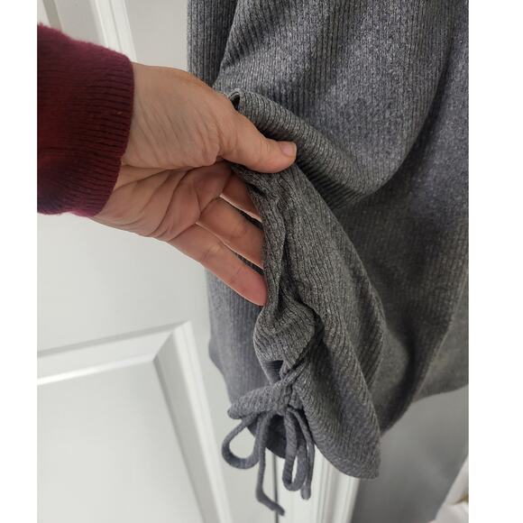 Free Kisses Gray Ribbed Long Sleeve Shirt with Ruched Tied Sides - 3X - Picture 2 of 4